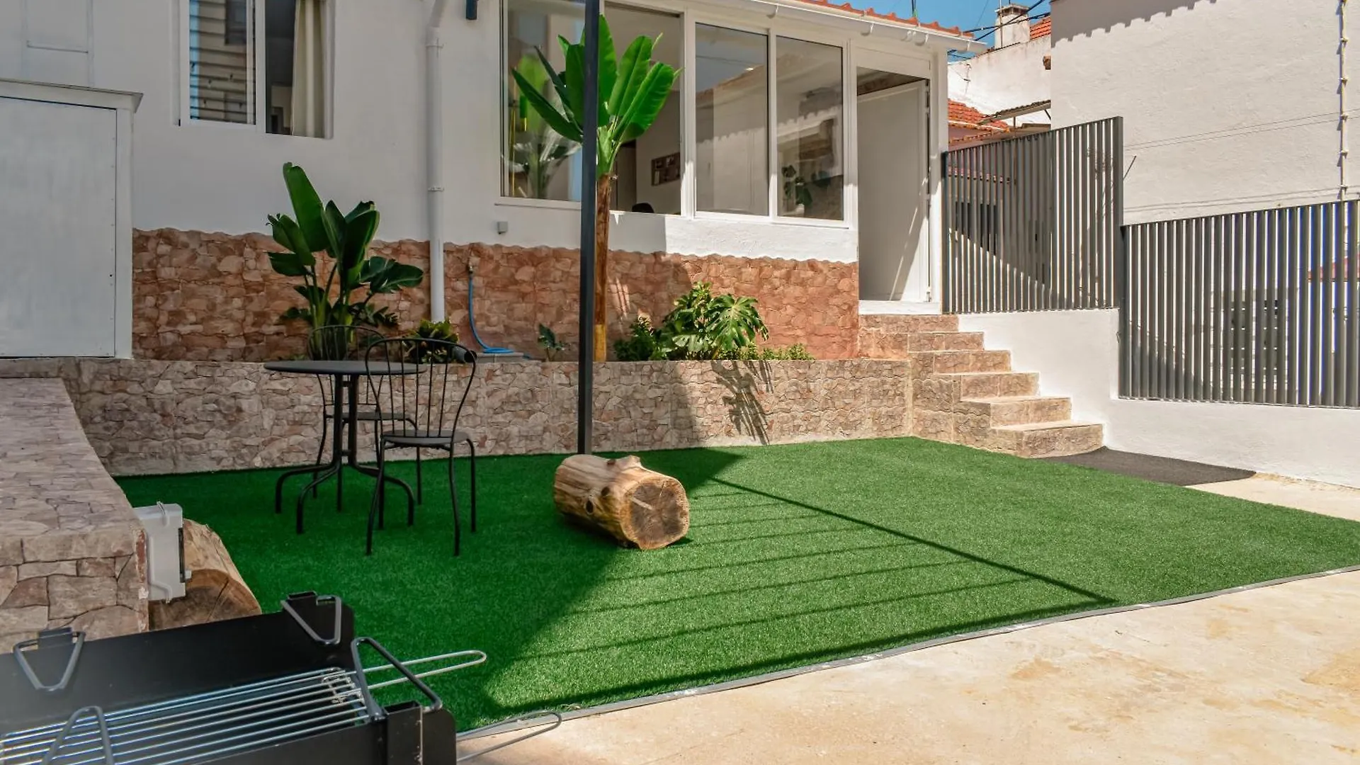 J Home Lisbona 0*,  Portogallo